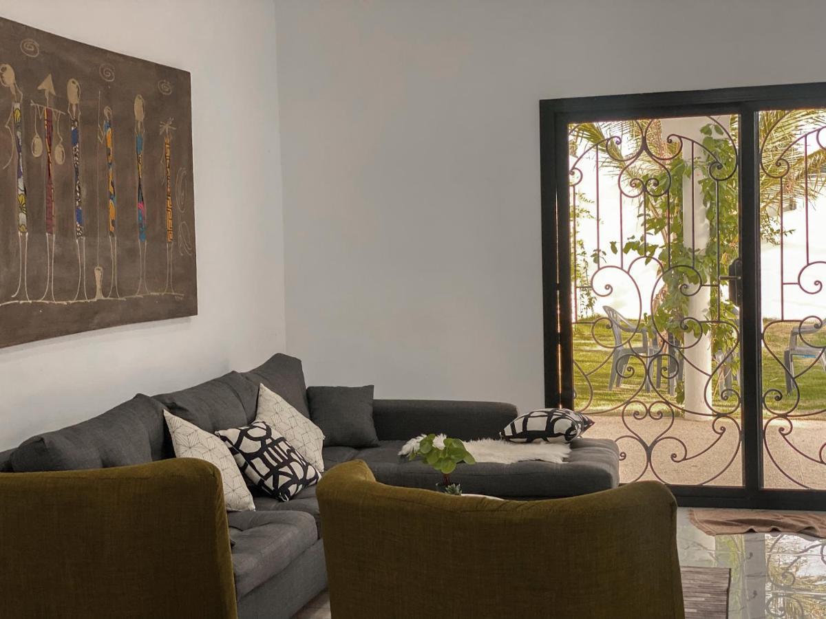 La Baraka, Extravagant Villa For 8 With Pool In Saly Gandigal Exterior foto