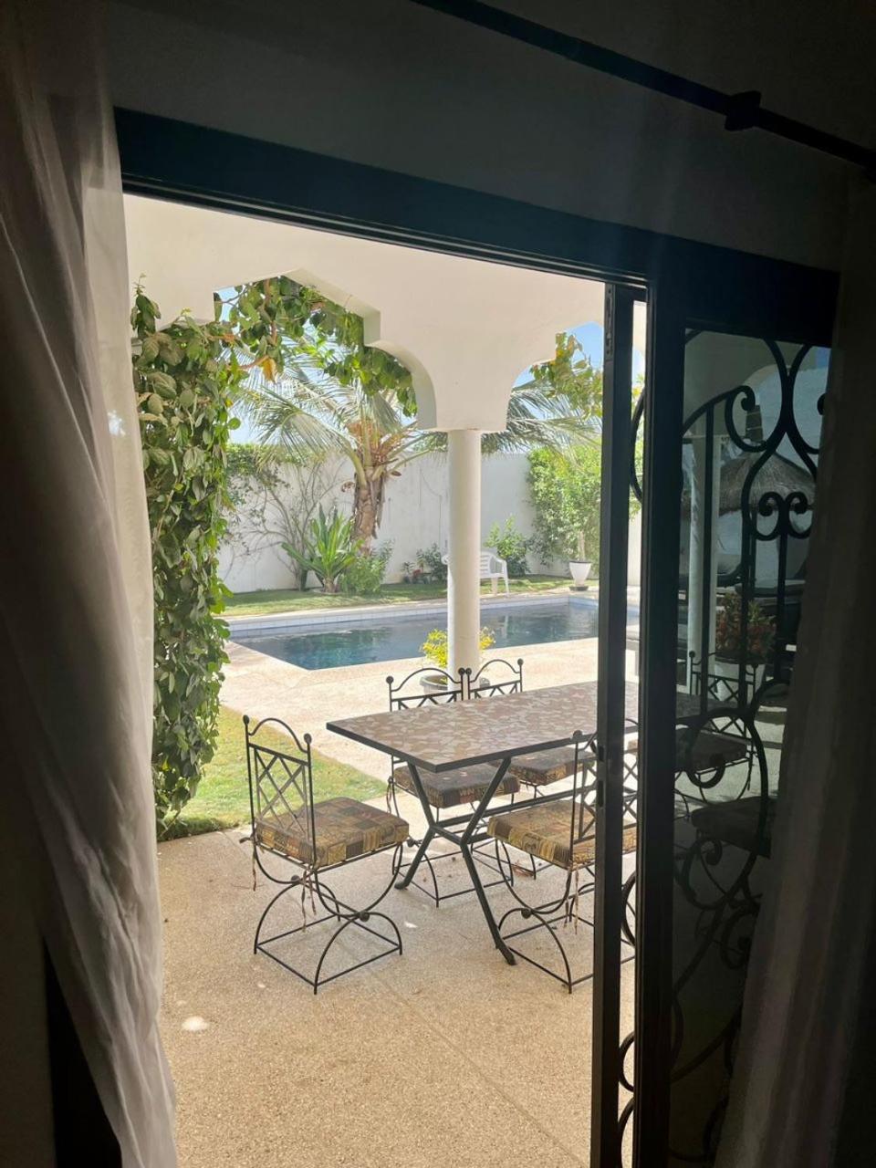 La Baraka, Extravagant Villa For 8 With Pool In Saly Gandigal Exterior foto