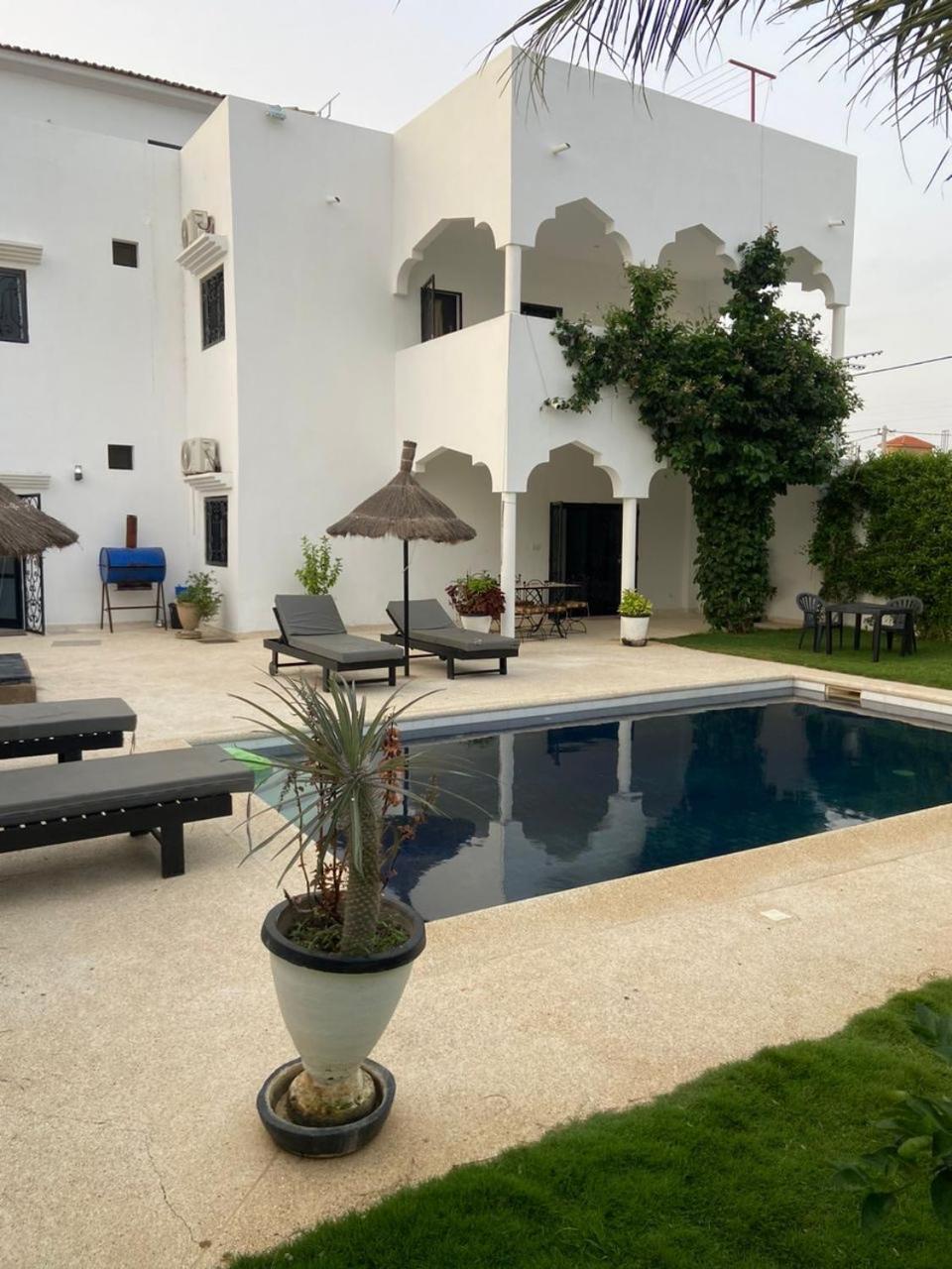 La Baraka, Extravagant Villa For 8 With Pool In Saly Gandigal Exterior foto